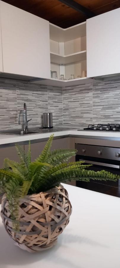 Primopiano - Umbria Apartment Милано Екстериор снимка